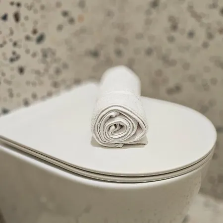 Olive Garden Terracota Lägenhet